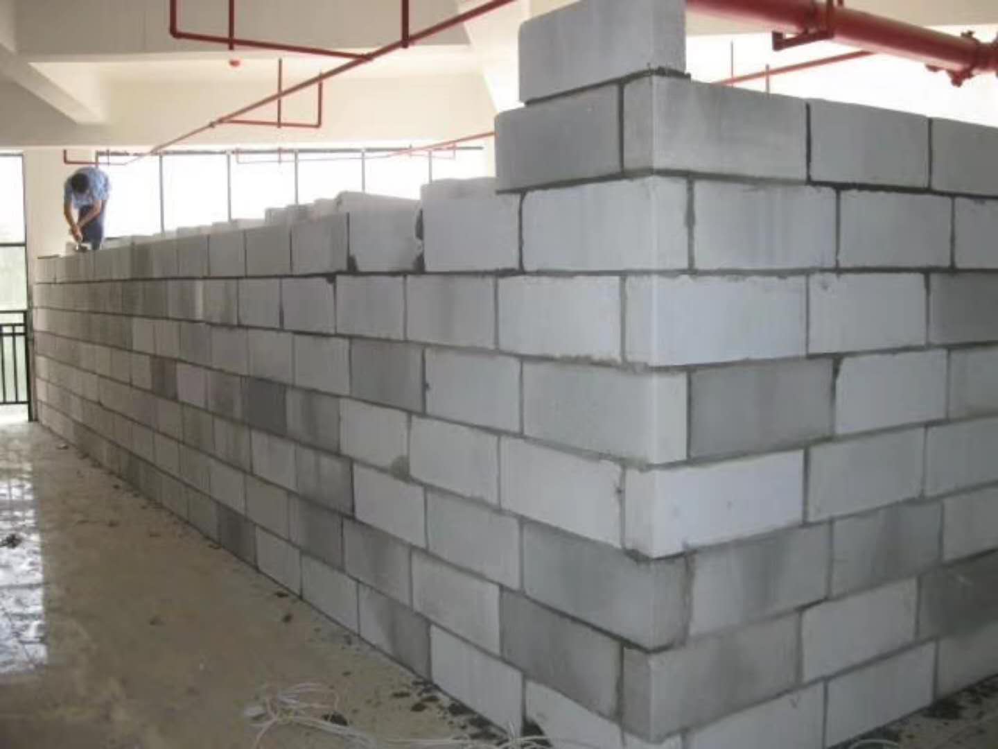 锦屏蒸压加气混凝土砌块承重墙静力和抗震性能的研究